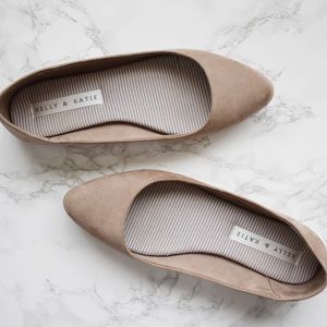 Kelly & Katie Pirassa Ballet Flat